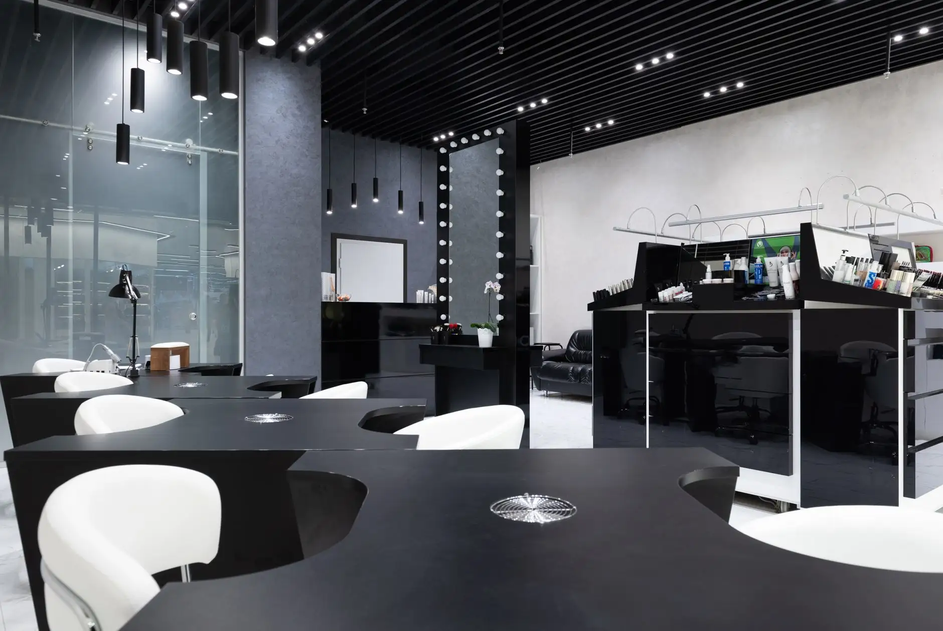 企业办公通讯设备升级指南：从电脑配件到数码配件的选型要点