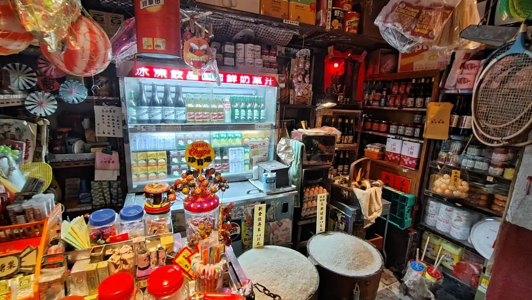 电脑配件采购中的质量鉴别方法：电容、散热与主控芯片分析
